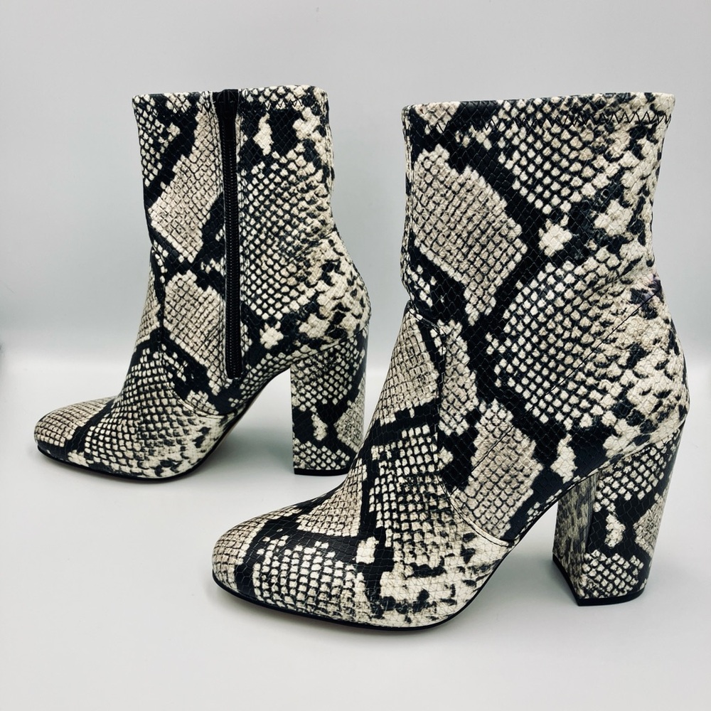 Aldo Aurella 3.5” Block Heel Snakeskin Pattern Ankle Boots size 7 EUC - Picture 4 of 10